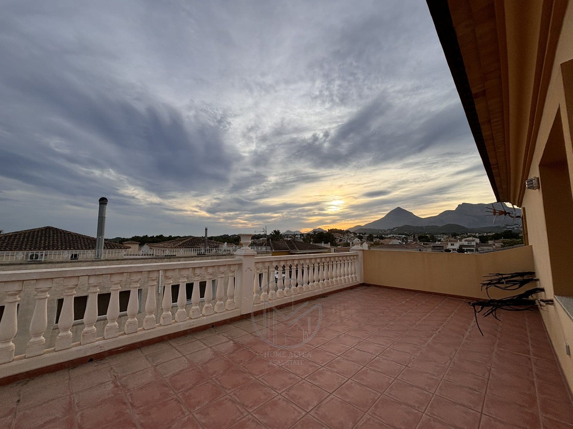 Villa - La Nucia - 4